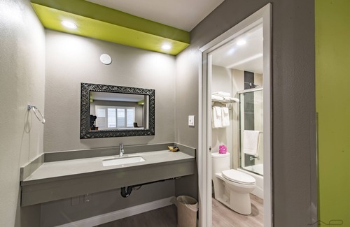 Outer Sunset Hotel | The SeaScape Inn