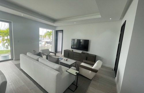 Palm Cay Condo | The Seashell Condo
