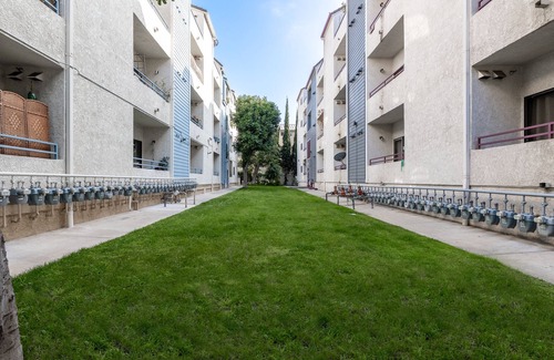 Harbor Condo | The Seaside Siesta - Free Parking, W/D, Fast WiFi