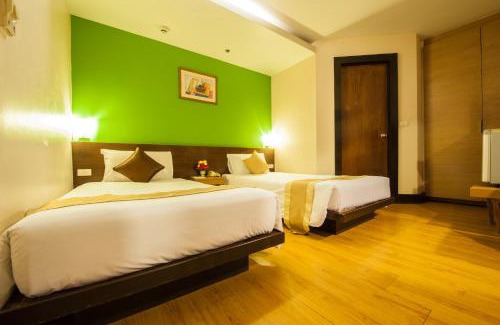 Ramkhamhaeng Hotel | The Seasons Bangkok Huamark