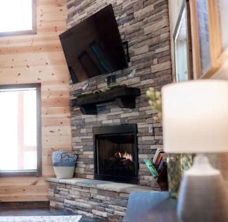 Broken Bow House | The Secluded Reset Button Cabin