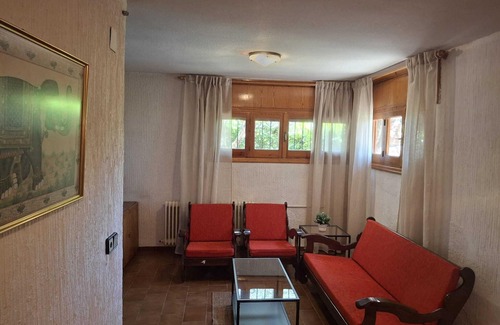 Mataelpino Apartment | *THE SECRET GARDEN*: charming house in El Boalo (Sierra of Madrid)