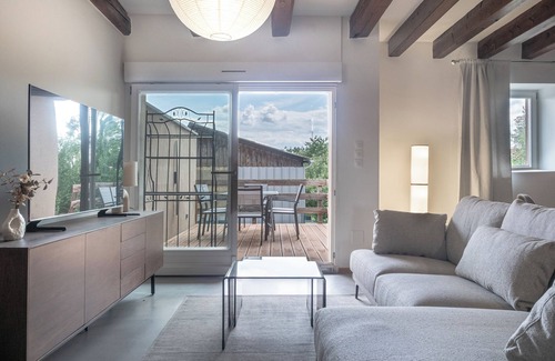 Marlenheim Bed & Breakfast | The secret garden, spacious house with parking.