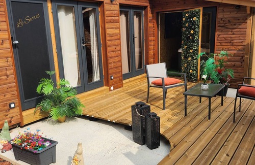 Saint-Aigulin Ski Chalet | The Secret Love Room