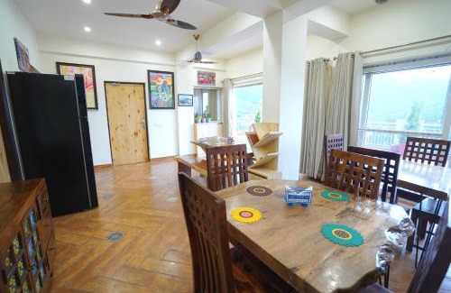Bhimtal House | The Selakhola House