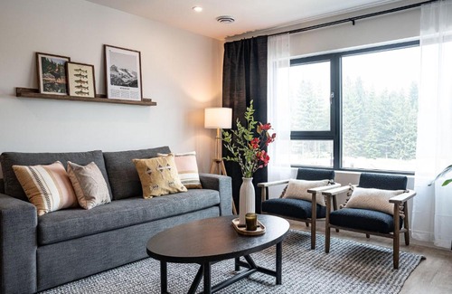 Revelstoke Apartment | The Selkirk House by Revelstoke Vacations