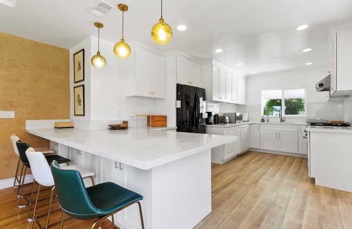 Westchester House | The Serene Haven on 77th Pl #41787