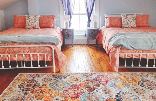 Cobourg Apartment | The Serenity Suite at Lakehurst
