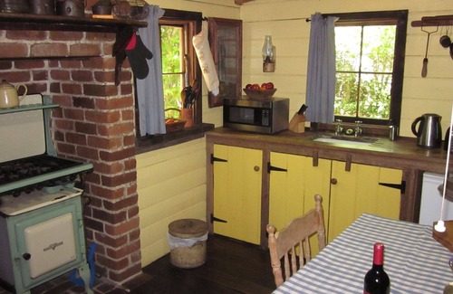Berrima Cottage | The Settlers Hut - step back in time