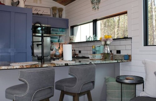 Morganton Ski Chalet | The Shack at Shortoff.in the heart of hiking, biking and boating.