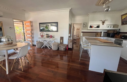 South Fremantle House | The Shack at South Beach
