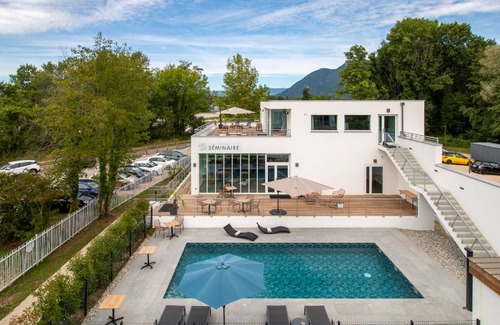 Chanaz House | The SHANA Hôtel & Résidence, Chautagne's new hotel offering, is anchored bet