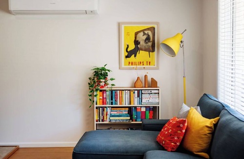 Peterborough House | The Shark Haus Summar