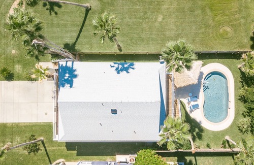 Shibui Sands House | The Shell House! Private Pool! TIKI HUT BAR in back yard!
