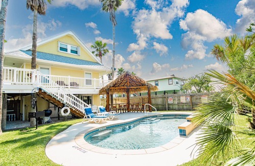 Shibui Sands House | The Shell House! Private Pool! TIKI HUT BAR in back yard!