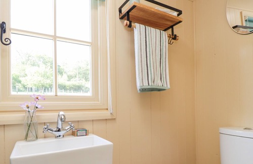 Denton Cottage | THE SHEPHERDS HUT AT MARLEY, pet friendly in Barham, Kent