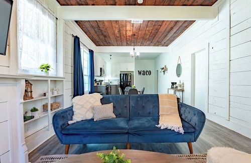 North Waco House | The Shiplap Cottage: 9min to Silos/Downtown/Baylor