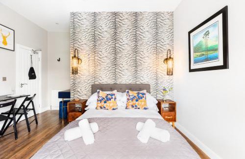 Warrington Apartment | The Shirt Factory Apartments