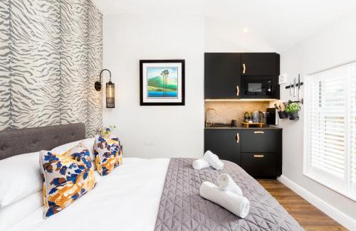 Warrington Apartment | The Shirt Factory Apartments