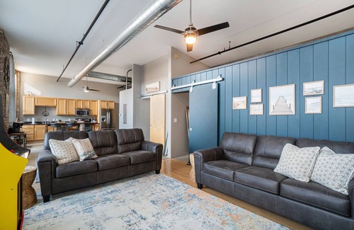 South Haven Condo | The Shoreline Vibe | Brand New Downtown SoHa Loft | Pool/Hot Tub | Movie Theater