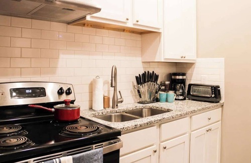 Butchertown Apartment | The Sidecar Suite Butchertown Salon/Spa