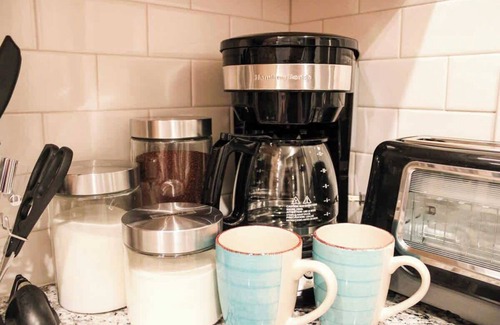 Butchertown Apartment | The Sidecar Suite Butchertown Salon/Spa