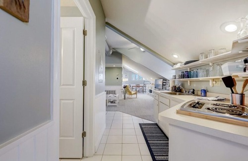Lake Geneva Apartment | The Silo at The Hayloft |Historic Home |Pool |Gym |Pool Table |Near Lake, Pumpkin Patch & Winterfest