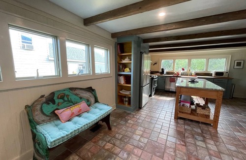 Ocracoke House | The Simpson House: Old Ocracoke Charm with modern updates and stunning artistic