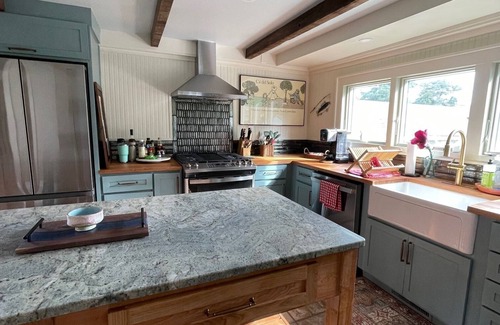 Ocracoke House | The Simpson House: Old Ocracoke Charm with modern updates and stunning artistic