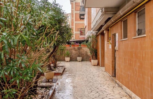 Quartiere XXXIII Lido di Ostia Ponente Apartment | The Siren Song