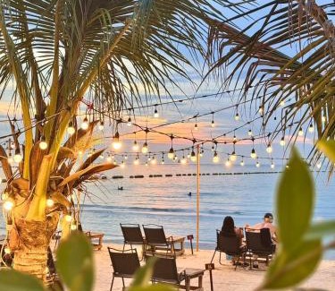 Koh Lan Resort | The Sky & Sea Koh Larn