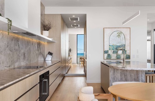 Mooloolaba House | The Skyview - Panoramic Beach House with Lap Pool