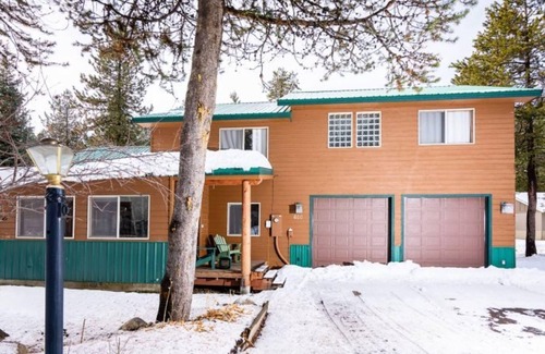 McCall House | The Smitty Place by Casago Mccall - Donerightmanagement