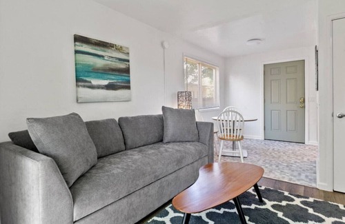 Market District House | The Snug Spot #2: 2 mi to UofO/Dowtown
