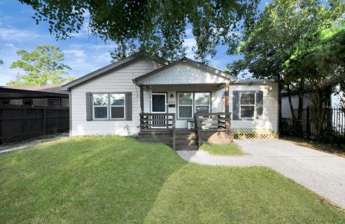 Foster Place House | The Soluna Cottage