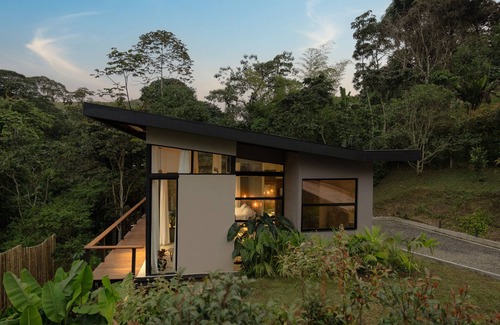 Alegrias Cabin | The Song of the Birds - Cabaña Yarumo