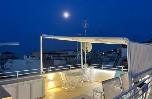 Gaeta Apartment | The Sorabellas tourist accommodation sleeps 10 with terrace overlooking the sea