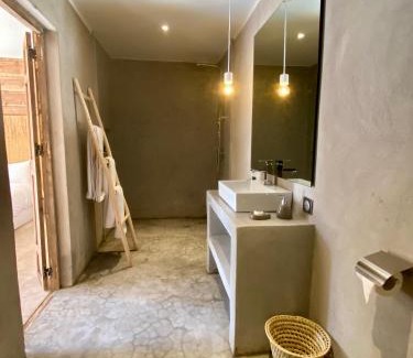 Tassoultante Hotel | The Source Hotel Music & Spa