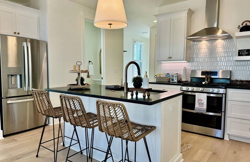 Oxford House | The Southern Charm - NEW home in The Lamar, less than 1 mile walk to the square