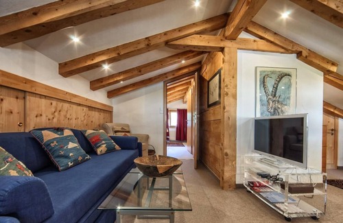 Arosa Ski Chalet | The spacious and unique Flöka house