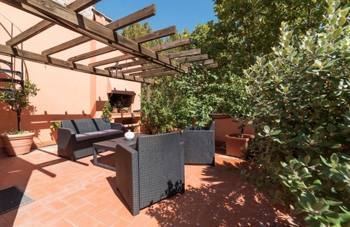 Rione III Colonna Apartment | The Spanish Steps GRAND PENTHOUSE