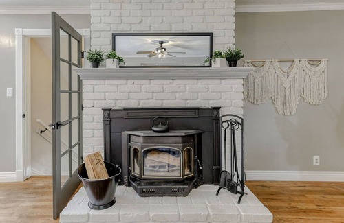 Redding House | The Spero Château : Comfortable & Spacious 30Day+