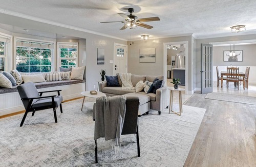 Redding House | The Spero Château : Comfortable & Spacious 30Day+