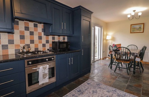 Omagh Cottage | THE SPERRIN GETAWAY, pet friendly, with open fire in Omagh