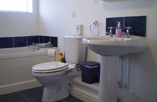 Rhosgoch Bed & Breakfast | The Sportsmans Lodge