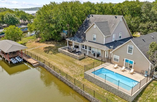 Granbury House | The Spot at Lake Granbury