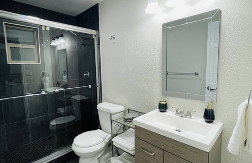 Villa Park Apartment | The Spot on 6th near downtown Denver!