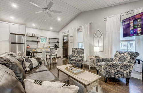 Central Colorado Springs Cottage | The Springs Studio: Modern Farmhouse near Downtown