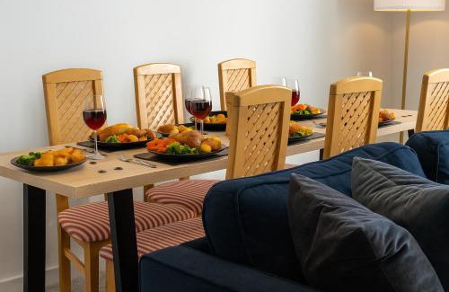 Westbourne Apartment | The Sprinkle Pad 3BR Luxury Family Retreat