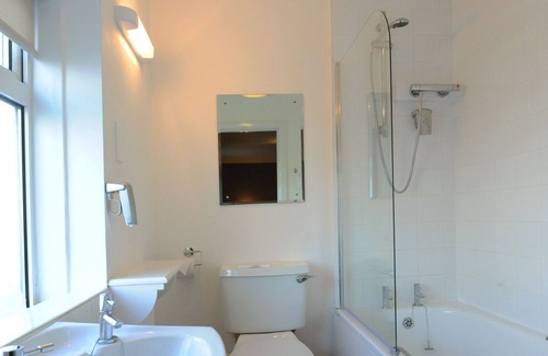 Boscombe Hotel | The Spyglass and Kettle